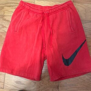 Jordan’s shorts L